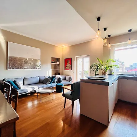 Homeby, Casa Canonica Milaan