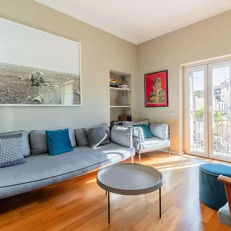 Daire Homeby, Casa Canonica *